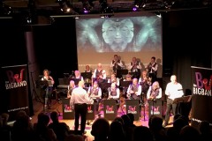 Martin sings 'The Way You Look Tonight'
